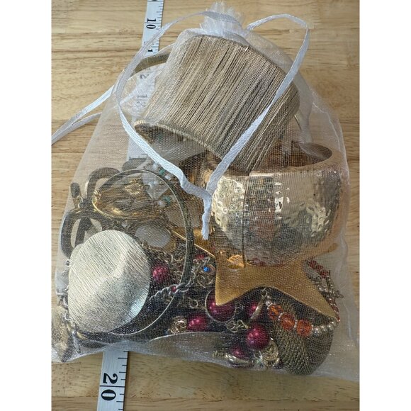 Chunky Gold Tone Jewelry Mystery Lot Cuffs Collars Bangles Brooches Necklaces - Picture 4 of 7